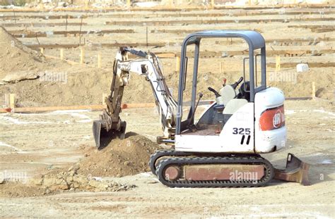 used bobcat 325 mini excavator|bobcat 325 specifications.